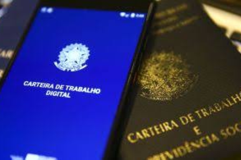 Parâmetro de renda dos 10% mais ricos e os 40% mais pobres 