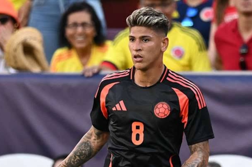 Flamengo negocia com meia colombiano Jorge Carrascal, ex River Plate