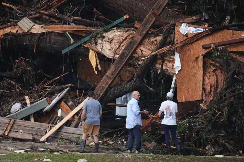 Enchentes no Texas deixam 82 mortos e dezenas de desaparecidos após o feriado de 4 de Julho