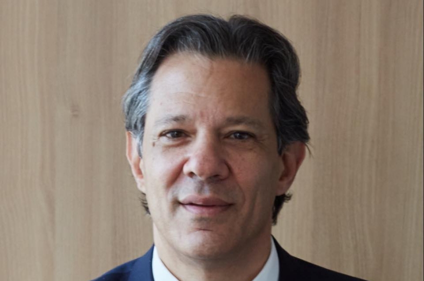 Haddad viaja à Califórnia para buscar investimentos em data centers 