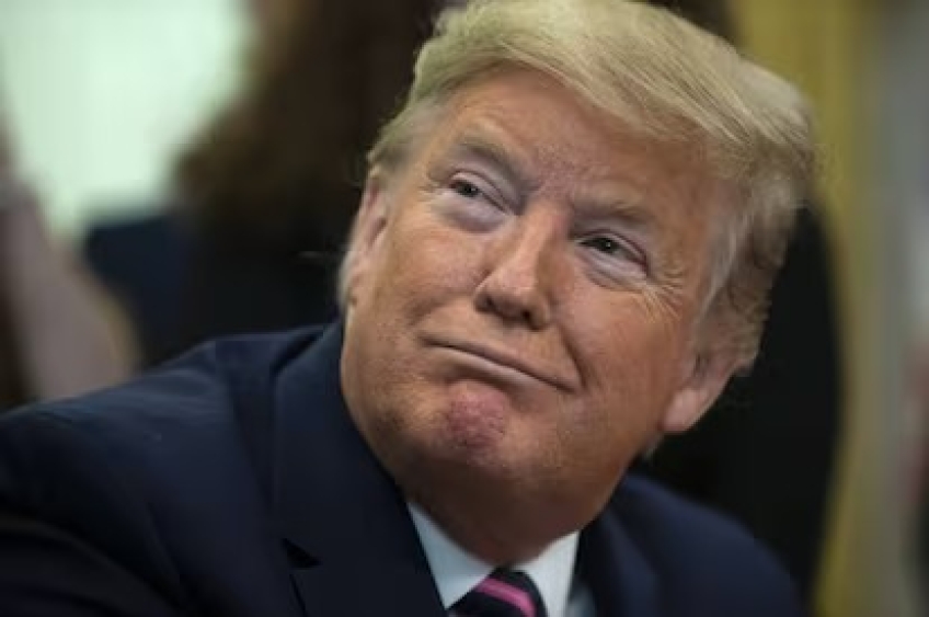 Trump eleva tarifas contra o Canadá e sinaliza possível integração como 51º estado