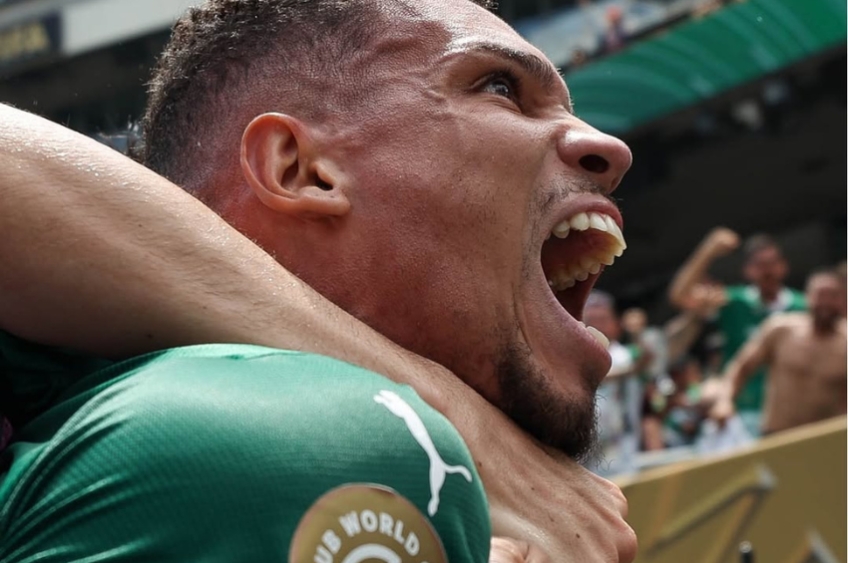 Palmeiras vence Botafogo na prorrogação e avança às quartas do Mundial