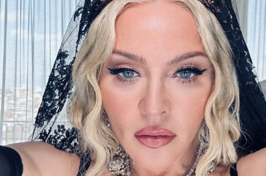 Madonna critica o governo dos EUA por decreto que remove pessoas trans das Forças Armadas