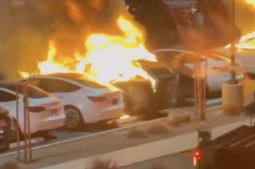 Aumentam ataques a concessionárias da Tesla nos EUA, e procuradora classifica como terrorismo