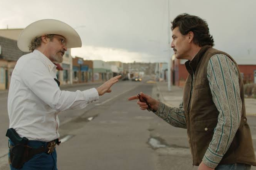 Joaquin Phoenix enfrenta Pedro Pascal em novo filme da A24; assista ao trailer