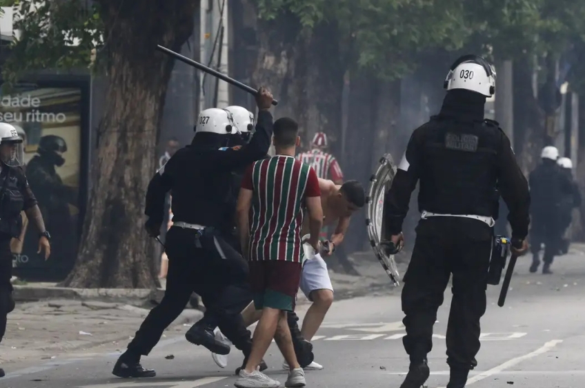 A Anistia Internacional denuncia violência policial no Brasil e alerta para o racismo sistêmico e a impunidade