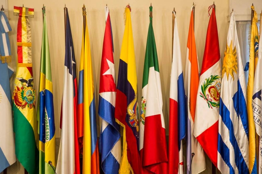 Celac cancela reunião após escalada da crise entre Colômbia e EUA