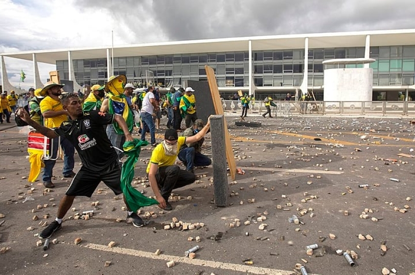 PGR detalha plano de Bolsonaro para se manter no poder