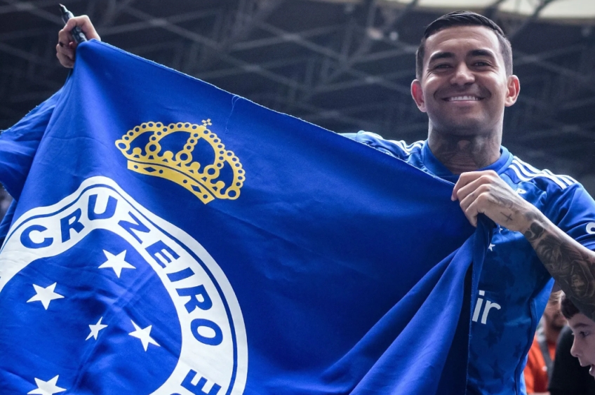 Dudu é afastado e tem futuro incerto no Cruzeiro